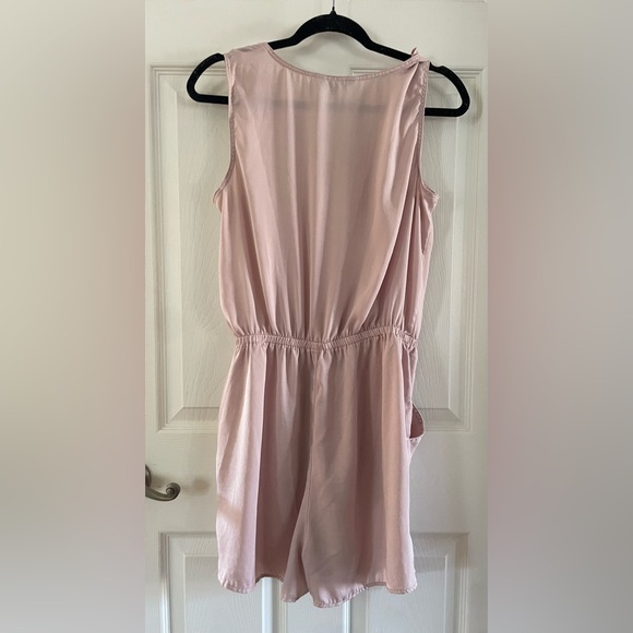 Express Pink Sleeveless Romper Large - Picture 2 of 3